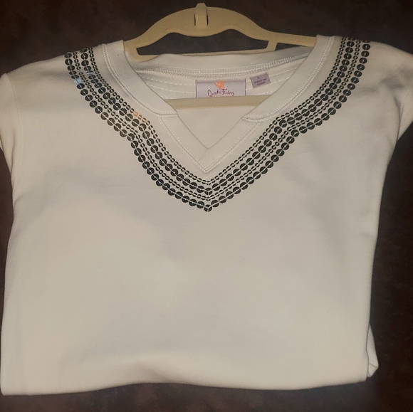NWT Quaker Factory blouse with gold sequence - Picture 8 of 12